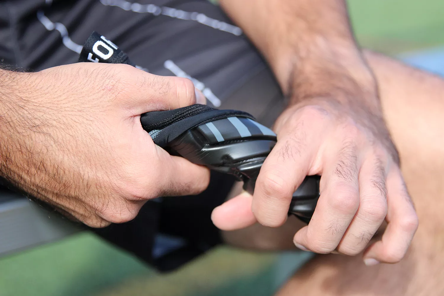 G-FORM Adult Pro-S Vento Soccer Shin Guards - Image 4