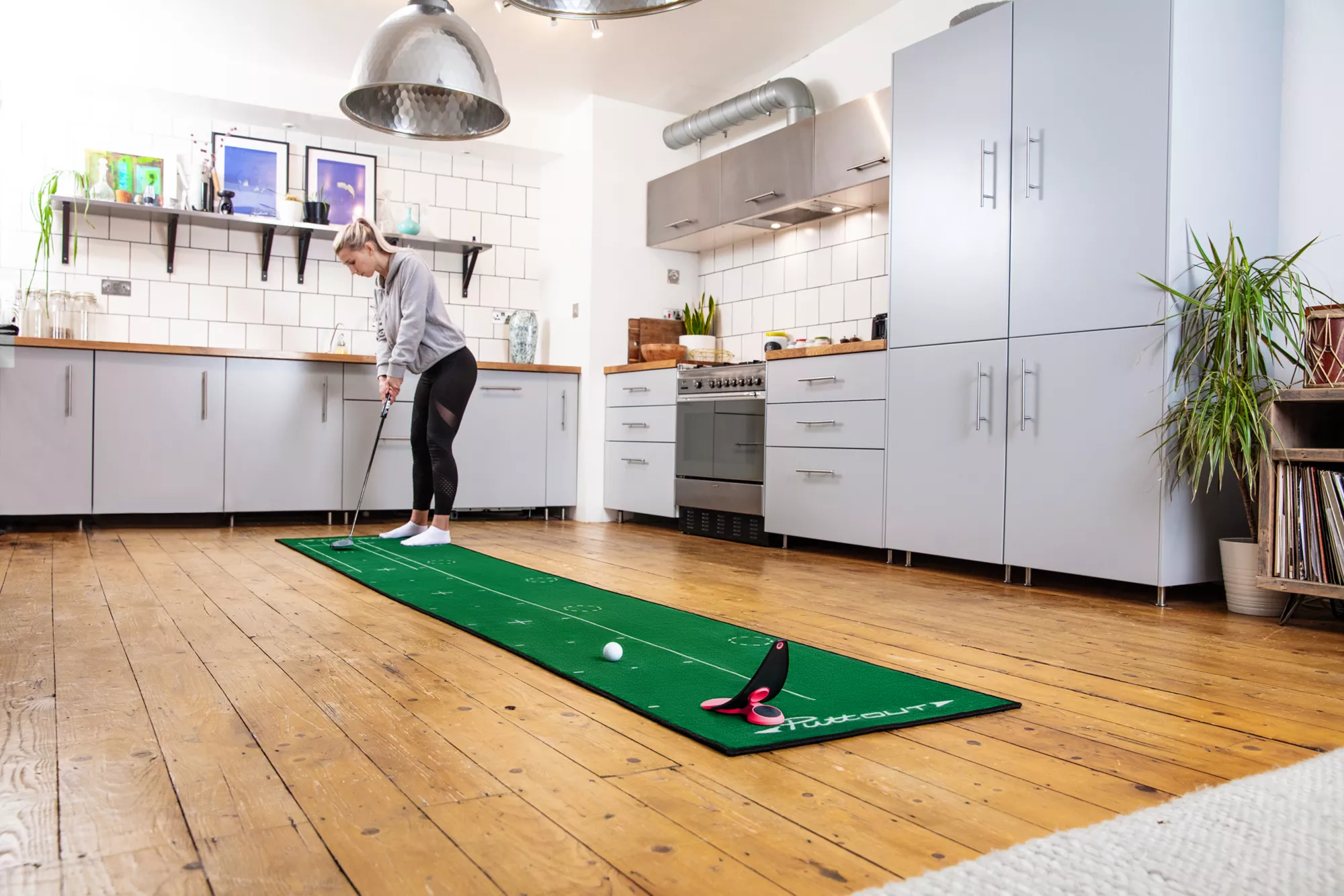 PuttOUT Premium Pressure Putt Trainer - Image 10