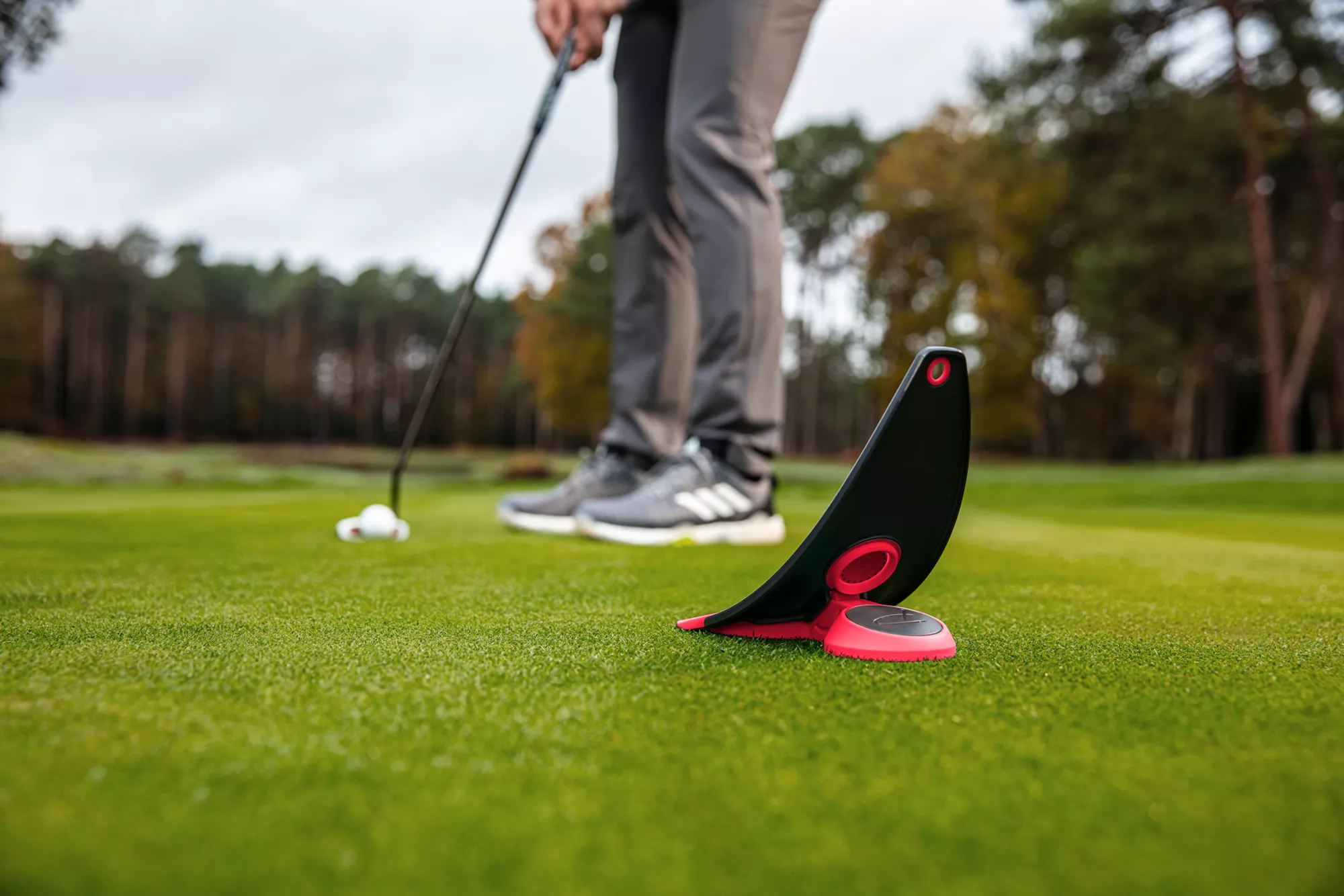 PuttOUT Premium Pressure Putt Trainer - Image 8