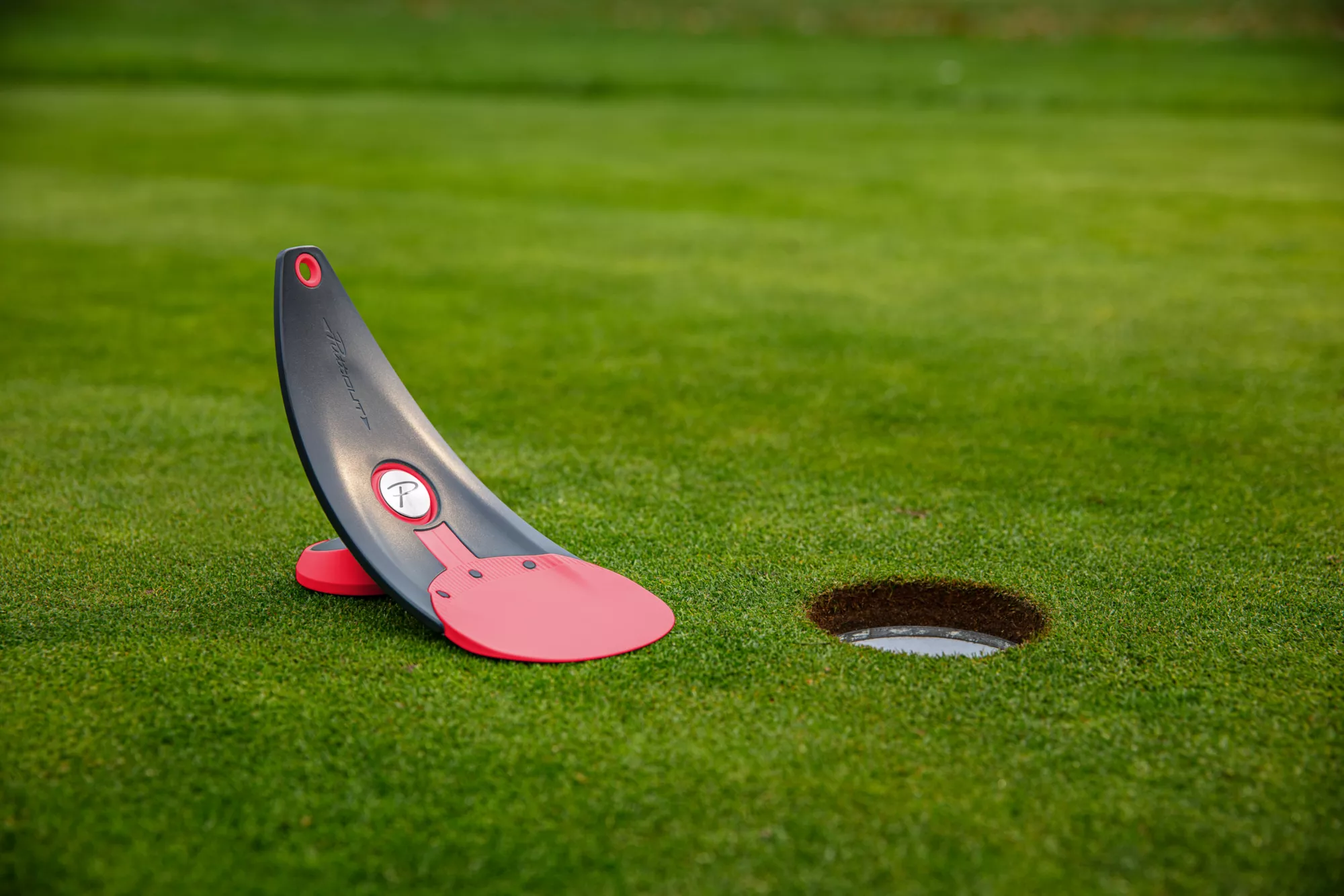 PuttOUT Premium Pressure Putt Trainer - Image 7